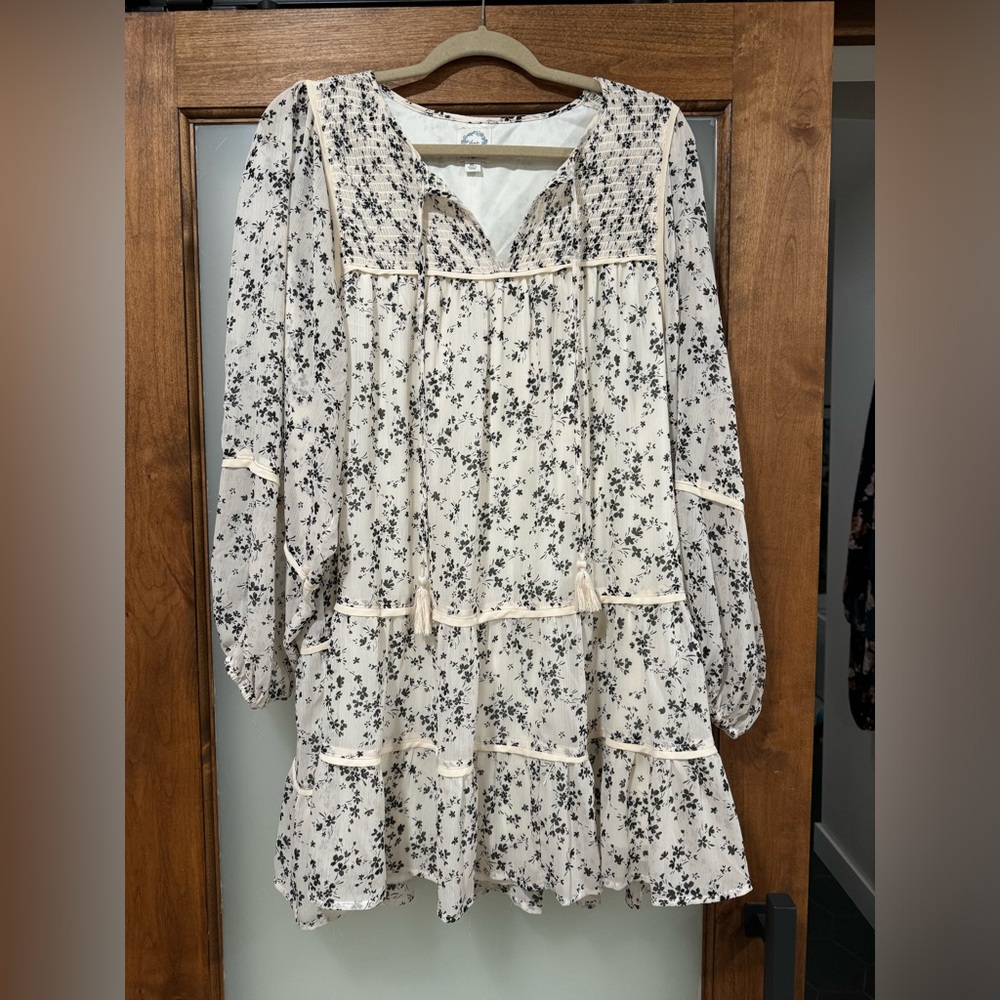 Cream with black floral print babydoll dress XL Blue Rain Francesca’s